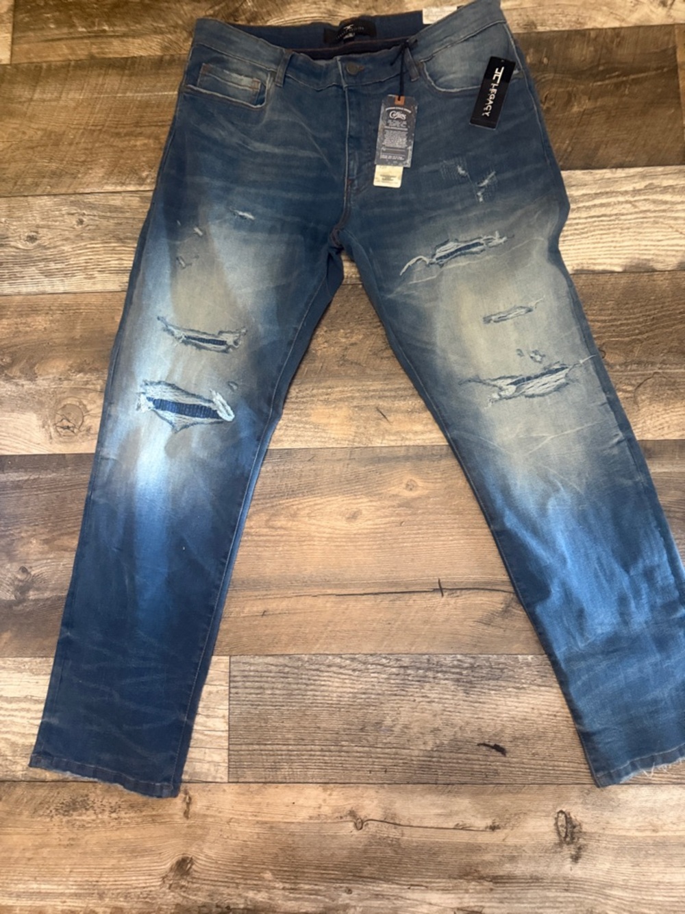 Men's Distressed Blue Jeans Jordan legacy size 38x32